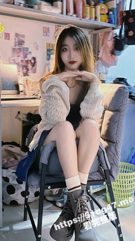 柳州 广西科技大学眼镜母狗 何雨馨 被包养 没想到赚了点钱想上岸 被金主曝光教训！-51吃瓜网