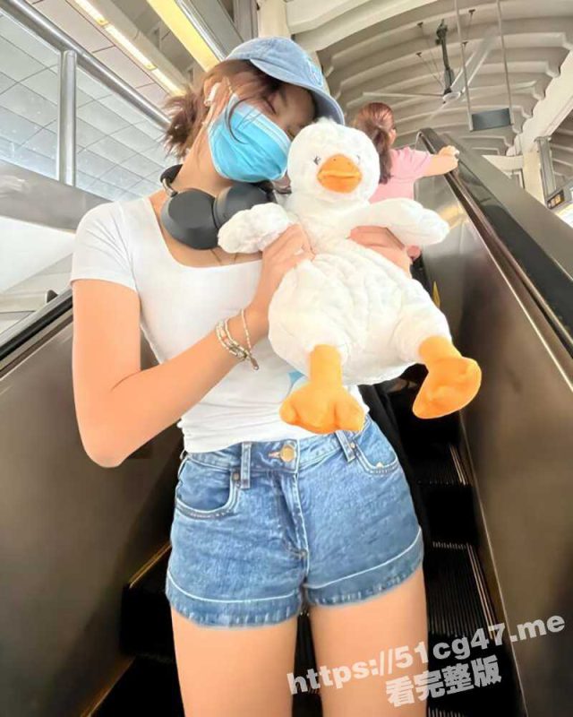 新加坡抖音白嫩清纯网红 CharlotteYuan 私底下偷偷做福利姬 居家私拍掰穴自慰私密影片流出-51吃瓜网