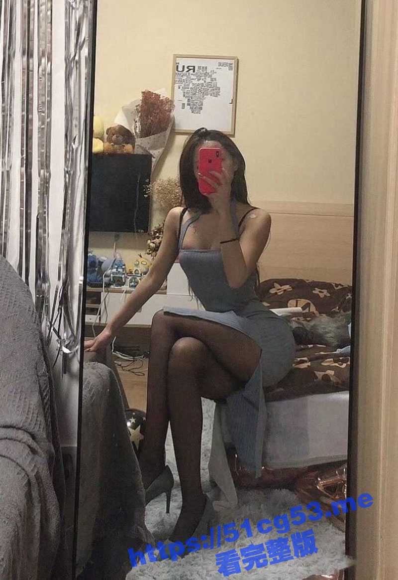 常州高冷御姐反差婊 遭土豪爆操调教！在床上必须像操母狗一样操她的大黑逼！ - 51吃瓜网-51吃瓜网