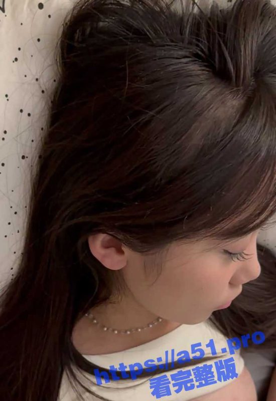 极品00后JK白丝女大学生 被大神PUA调教！猛操嫩穴无套中出 最后射了一屁股！-51吃瓜网