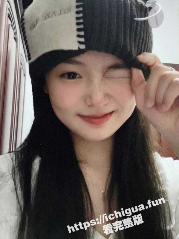 独家曝光！四川传媒学院 徐焕 大学3年谈12个男友 海量私照不雅视频流出 学姐真可谓是阅男无数啊！-51吃瓜网