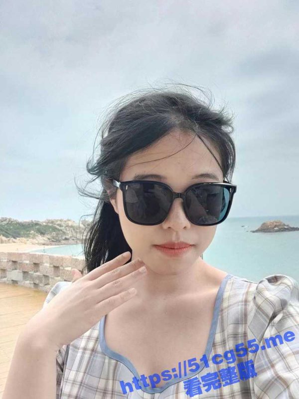 “哎呀 说好了不射进去的” 清纯学生妹被渣男忽悠 最开始还戴着套 最终还是被无套内射了！-51吃瓜网