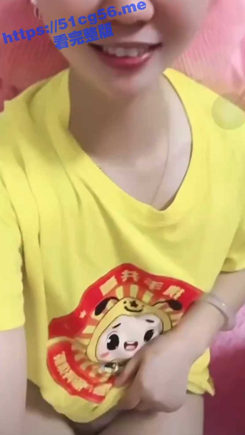 抖音的各路骚鸡整活儿 直播露点走光合集 有些肯定是故意的 直播间都给玩封了 看看有没有你喜欢的女神 - 51吃瓜网-51吃瓜网