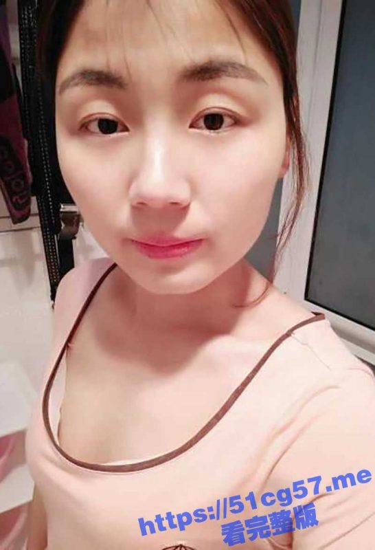 成功拿下河南郑州某学校英语老师 反差少妇配合炮友车震后 主动给大屌颜射舔鸡巴！-51吃瓜网