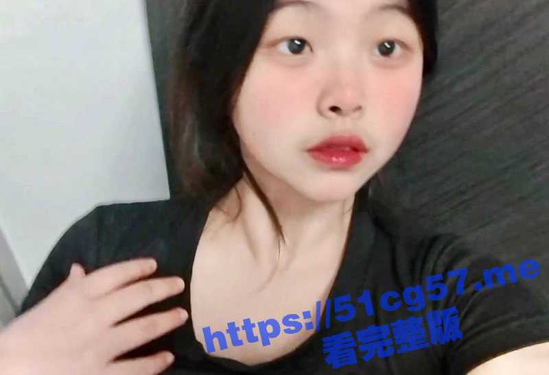 十八岁大雷女高中生发骚拍下自慰视频被泄密 年纪轻轻奶子发育特别好！妥妥的童颜巨乳！-51吃瓜网