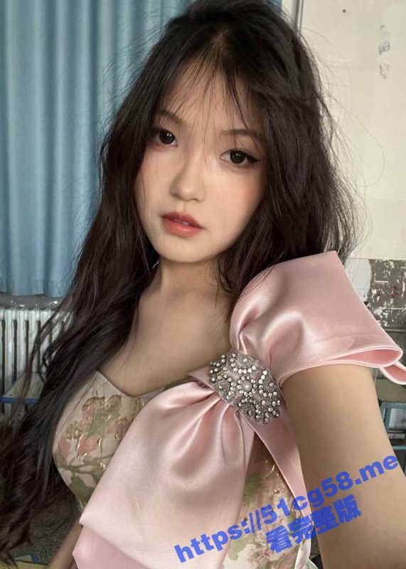 陕西咸阳 高中毕业 嫩学妹 李子月 被求复合不成的前男友曝光性爱视频 骚穴菊花大特写超黄超带感!-51吃瓜网