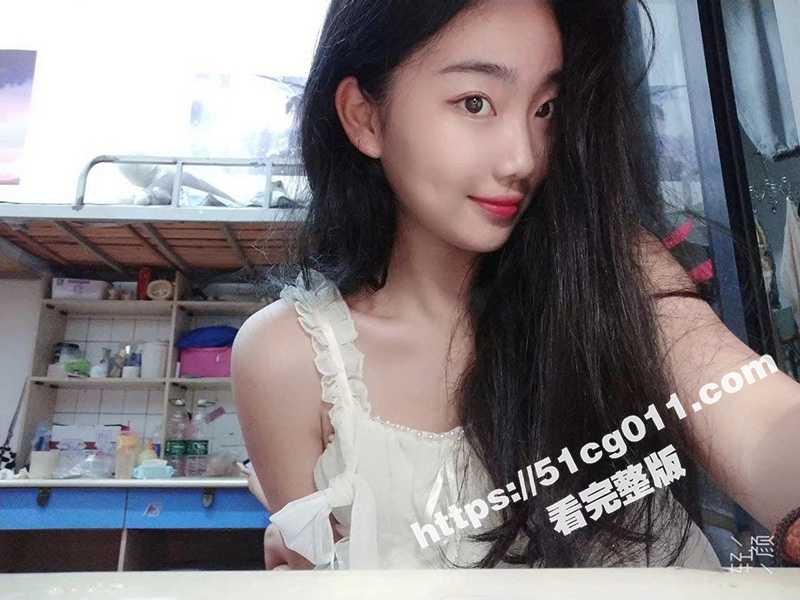 南京艺术学院 极品高颜值舞蹈生 萧玟莹 主动掰开逼给富二代男友看 屁股撅高高被后入爆操 非常带劲 - 51吃瓜网-51吃瓜网