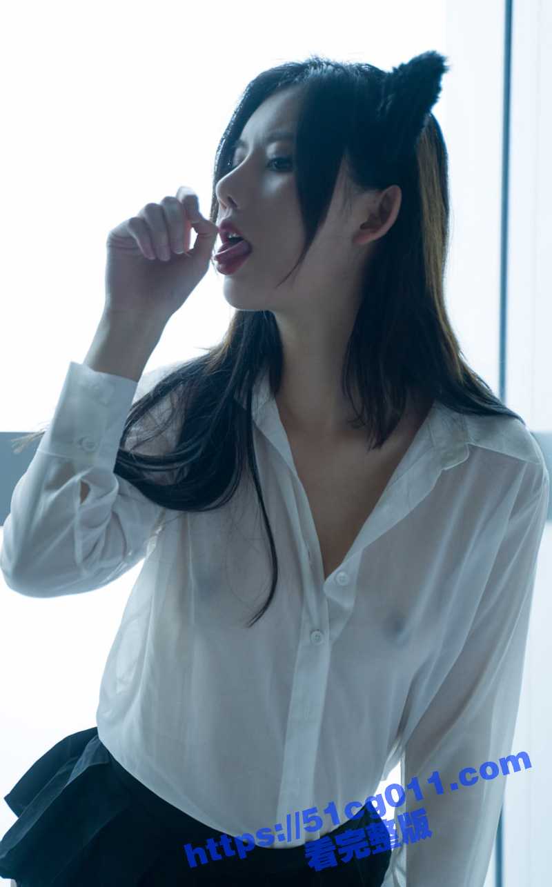 网红女神 阿朱 最新猫女郎造型私拍 制服露奶肛塞 隔着屏幕都闻到骚味了! - 51吃瓜网-51吃瓜网