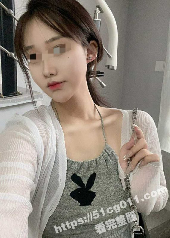 曝光前女友系列  高颜值嫩妹性爱自拍 无可挑剔的身材和粉穴简直就是人间尤物 太极品了！！-51吃瓜网