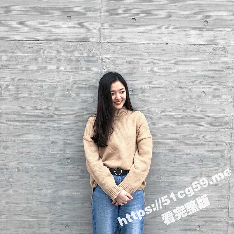 不让我玩手机？我就偷拍曝光你！淘气弟弟为了报复姐姐不让他玩手机 偷拍姐姐洗澡给其他的网友看-51吃瓜网