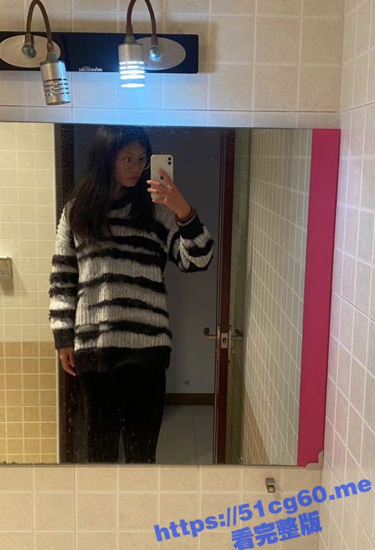 裸贷门！江西吉安00后白虎大学生 匡美珍 因裸贷欠钱不还 被曝光裸贷自慰资源！-51吃瓜网