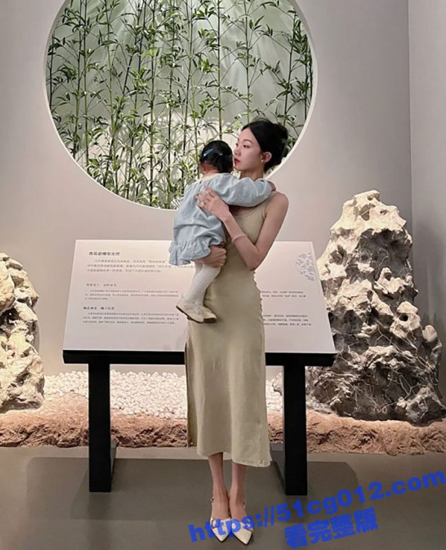 济南90后瑜伽老师 何瑾雯 完美身材女神孕期出轨 挺着个大肚子给炮友操 也不怕操流产了-51吃瓜网