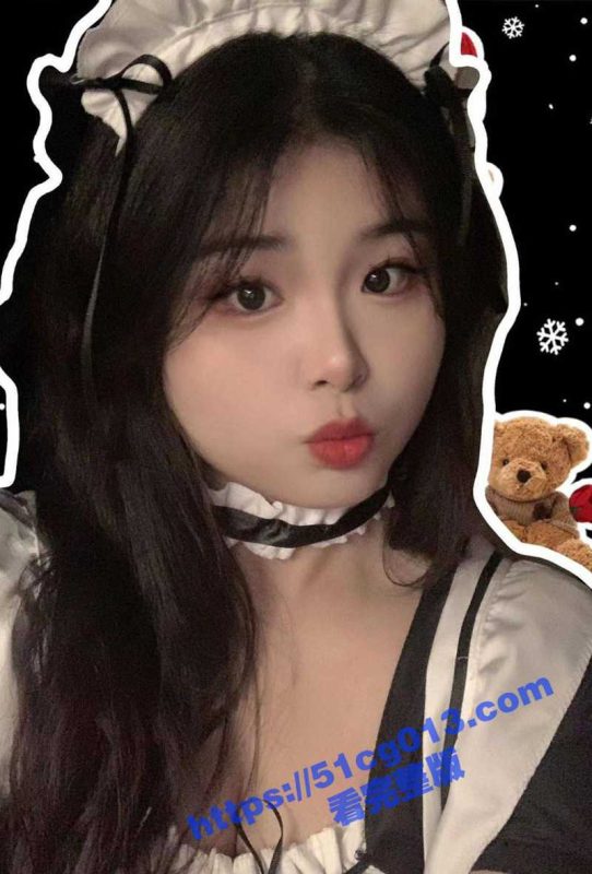 广西商务学院巨乳美女李甜 兼职游戏陪玩被金主花800网调 宿舍自拍摸奶 白花花的奶皮晃得我晕奶！-51吃瓜网