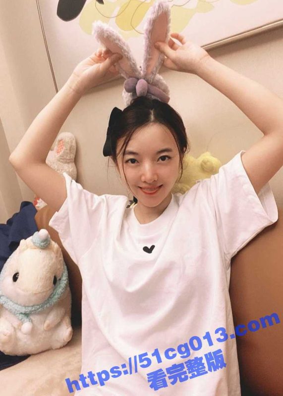 泉州师范学院 刘静芸 乖乖女学生妹被社会男友带到酒店开房啪啪 JK制服学妹被锁喉狂操！-51吃瓜网