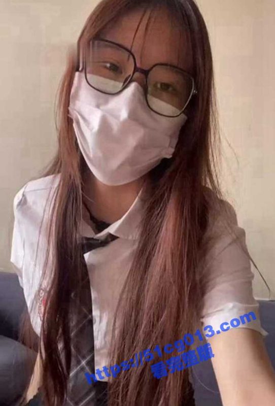 微博人气福利姬 小雯不太皮 苗条性感身材美少女 足交啪啪大尺度定制视频合集！这必须打一发！-51吃瓜网