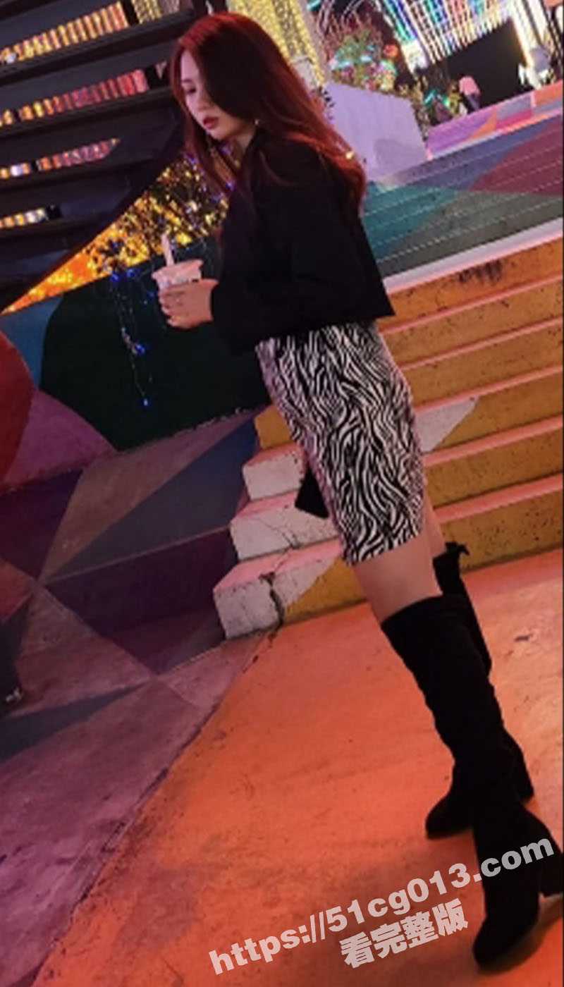 山东情侣泄密流出 性瘾微胖母狗女友口味独特 喜欢舔脚 脚越臭她舔得就越上头 阴毛还及其的浓密旺盛 - 51吃瓜网-51吃瓜网