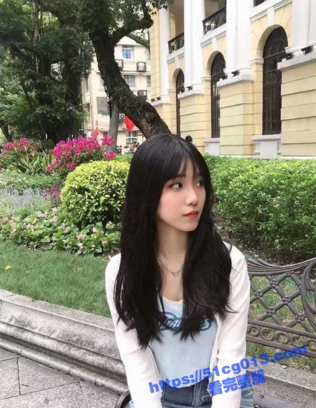 瓜友投稿 广西新华学院学生 徐晓丽 校园女神被土豪拿下 拍摄自慰骚穴 被土豪颜射视频曝光！-51吃瓜网