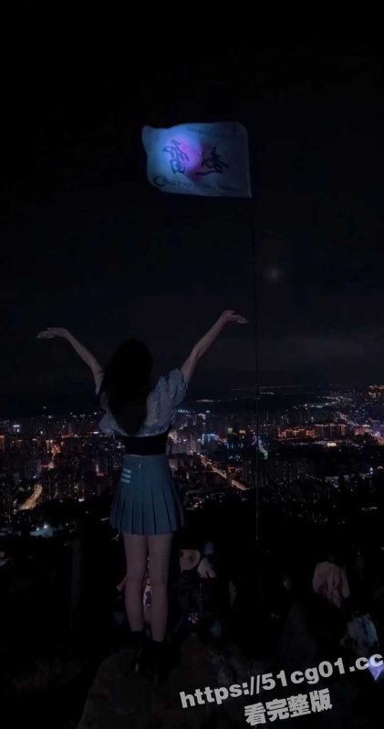 福建商场专柜销售 方晶 被经理潜规则 带到酒店开房 一边操逼一边拍摄 小视频被男友发现并曝光-51吃瓜网