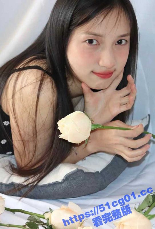 云南经济管理学院大三美女张若彤 颜值反差婊个子小性欲大 骑乘榨精插得特别深！-51吃瓜网