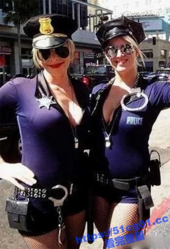 独家爆料！英国真实女狱警和服刑人员深喉口爆 女上位做爱 警务编号+露脸 骚货还带着结婚戒指！-51吃瓜网