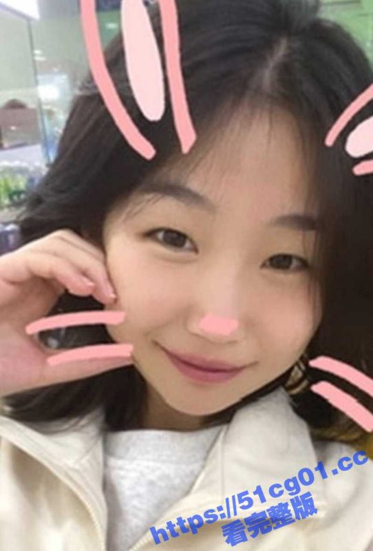 广州应用科技学院04年清纯软妹 陈莹 每天都要自慰满足性欲 跟男友一见面就含住鸡巴疯狂啃！-51吃瓜网