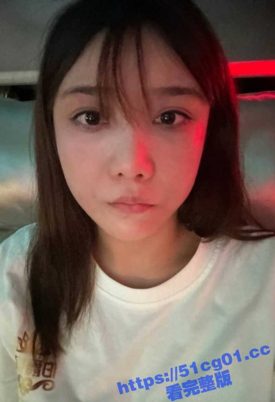 吉林省吉林市反差网红 邢馨甜 被曝光在柬埔寨卖淫 2000美金就可以在包厢里面搞 还要被颜射一脸!-51吃瓜网