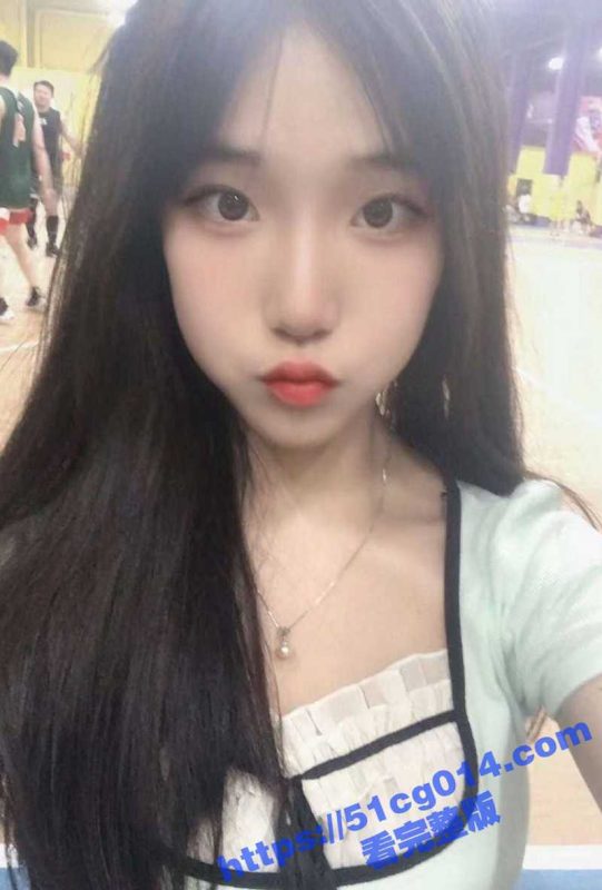 广西甜美女大学生 刘嘉佳 性欲太强 绿帽男友让她给室友破处 操完又说还有几个朋友想操她！-51吃瓜网