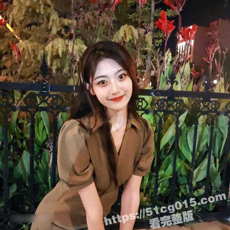 极品反差婊美女 吴婷婷 身材高挑颜值爆表 两条性感大长腿超级吸睛 真可谓是人间极品啊-51吃瓜网