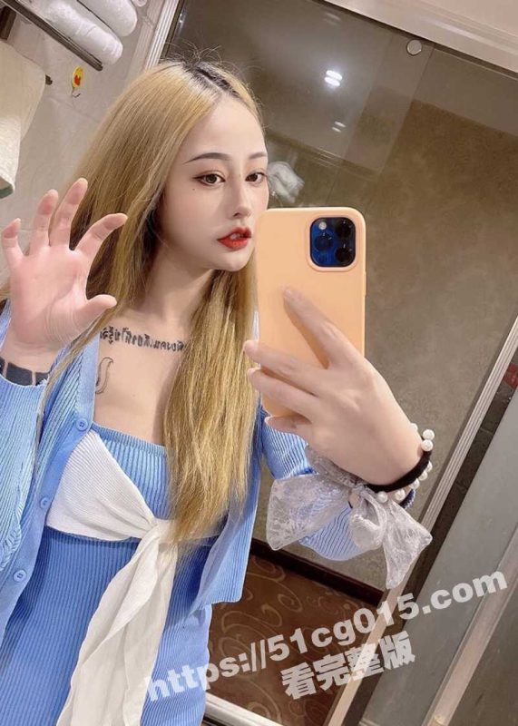 小伙重金约炮兼职美女模特 摁头深喉到干呕 完美露脸各种姿势啪啪 高清自拍-51吃瓜网