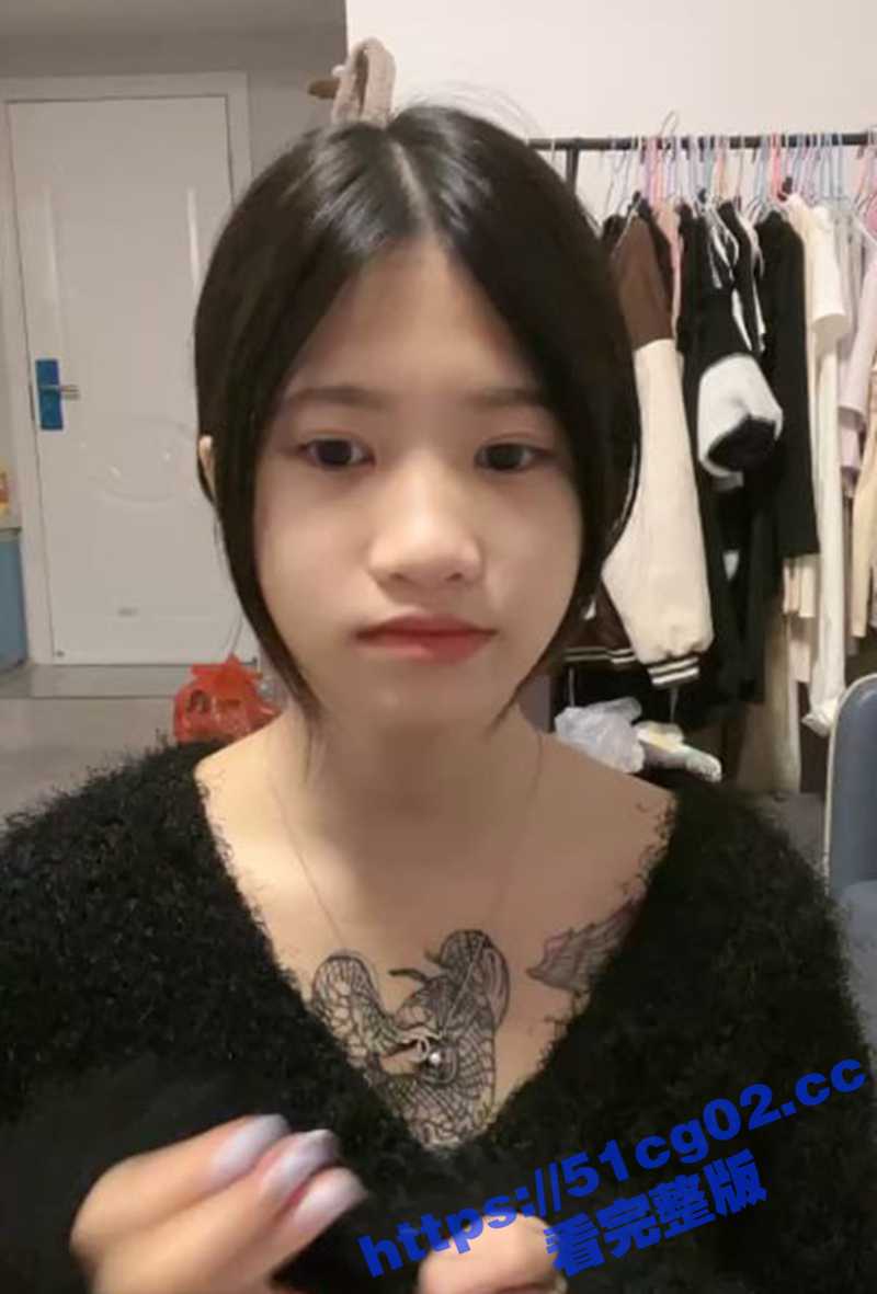 满身纹身小姐姐 周末和黄毛直播操逼 主动吮吸长屌 骑乘位深插 第一视角后入蜜桃臀！ - 51吃瓜网-51吃瓜网