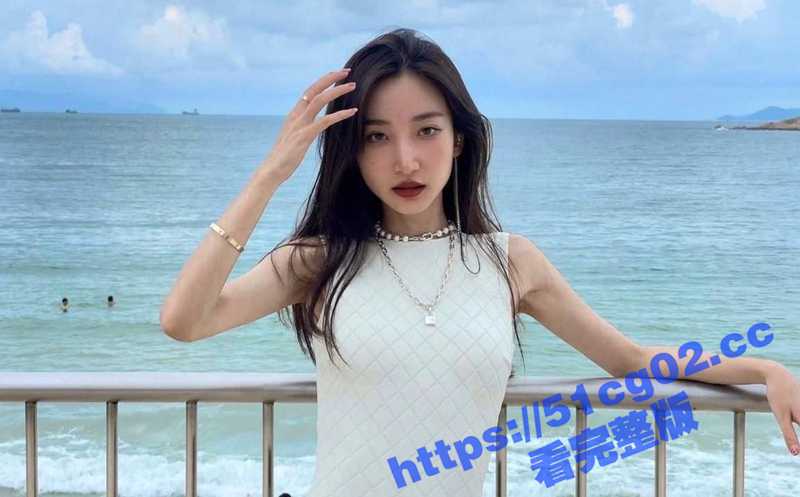 海口经济学院大三学姐 范青青 人前高冷性感 人后反差至极 天天求着学弟开房操她-51吃瓜网