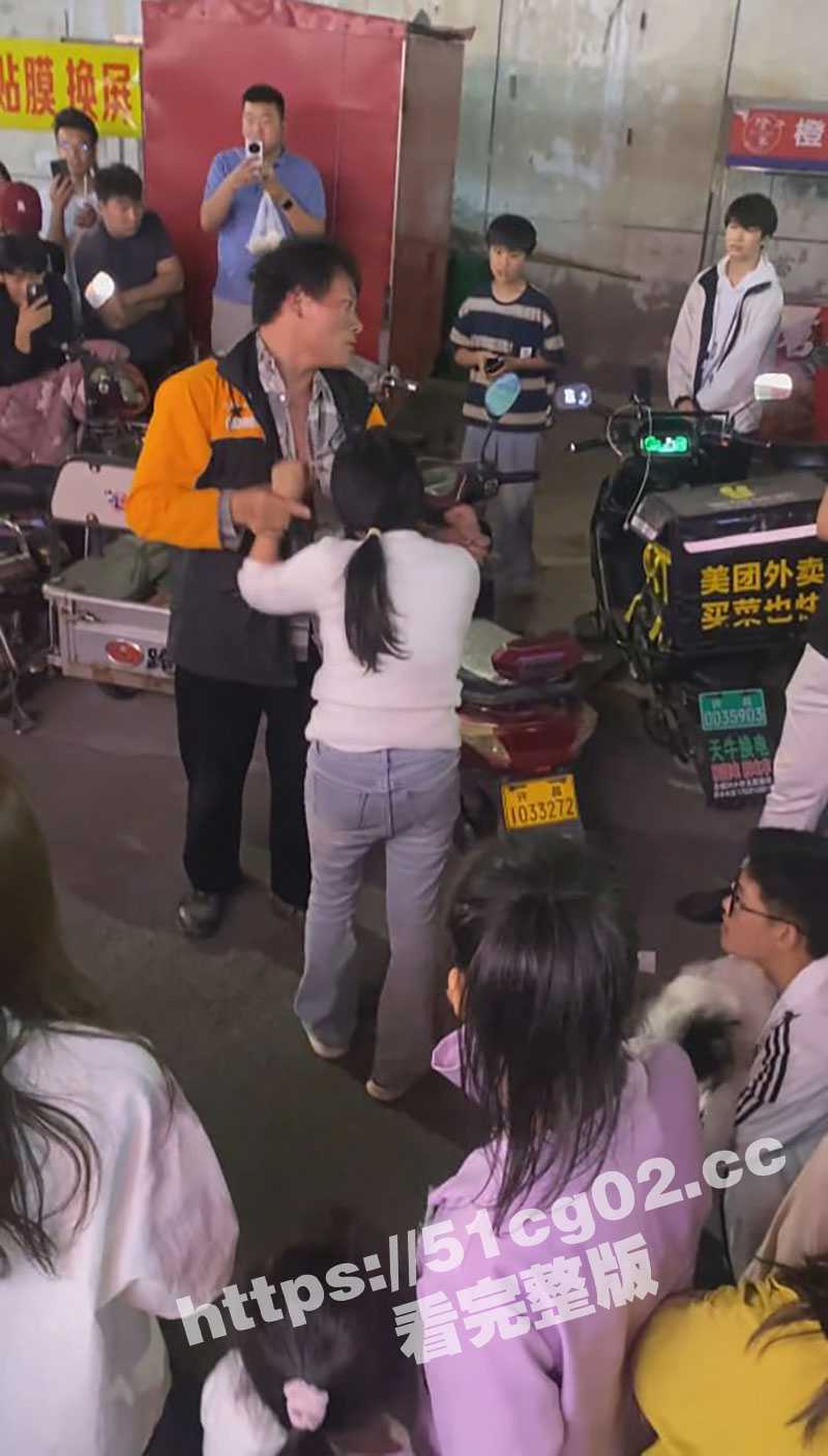 河南许昌 外卖小哥拼死跑单 女友拿着男友的钱去点男模被男模干到怀孕 - 51吃瓜网-51吃瓜网