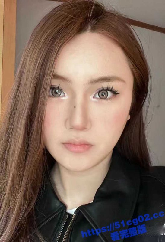 师傅你敢摸我的胸吗？骚货女乘客勾引网约车司机摸奶子 瓜友们直呼自己咋碰不到这样的好事！-51吃瓜网