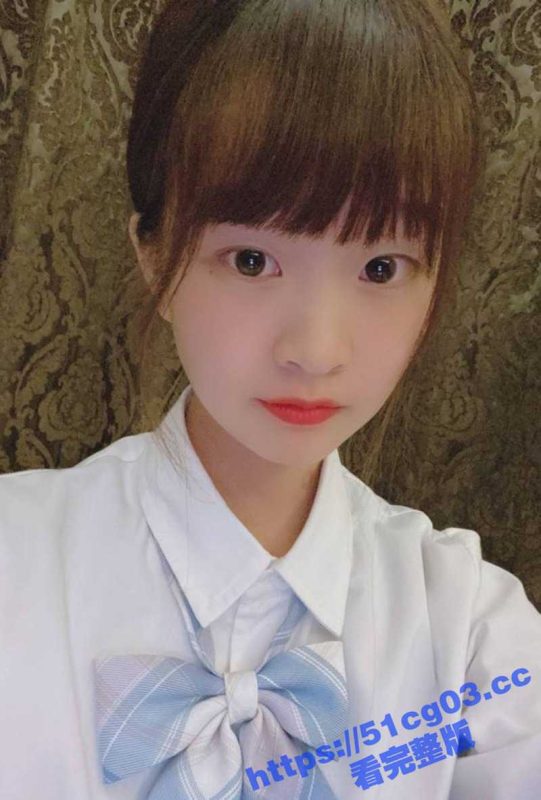 00后女大学生兼职伴游 酒店无套后入爆操 全身高潮红 淫叫不断颜射满脸 老公不行~-51吃瓜网