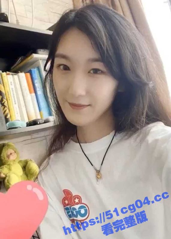 上海重点高校校花 轩轩 恋上渣男 分手后性爱私拍被曝光 床战场面超级火爆！-51吃瓜网