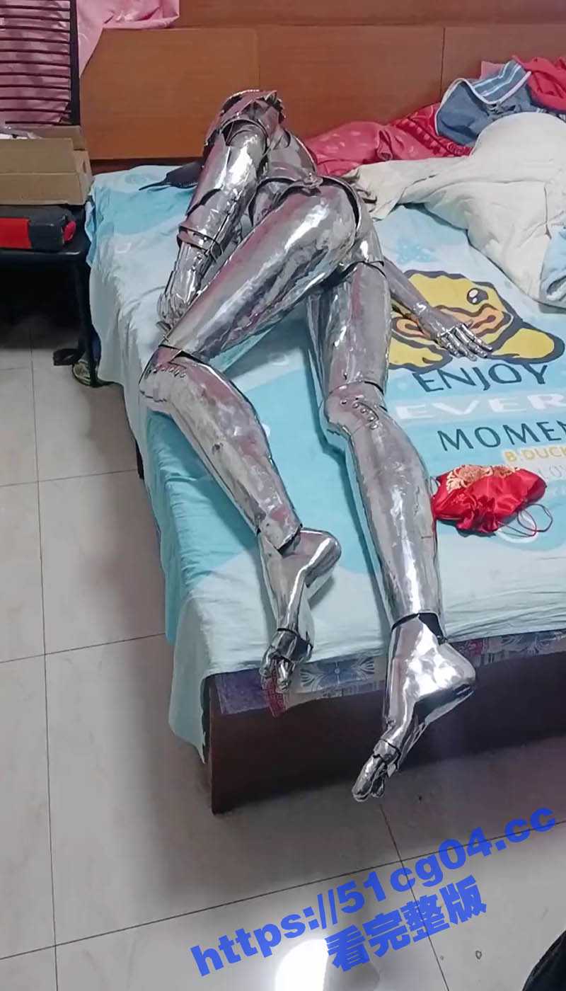 不锈钢嫂子！哥们口味挺重啊 莫非哥们的鸡巴是铁做的？不然怎么能征服不锈钢嫂子 - 51吃瓜网-51吃瓜网