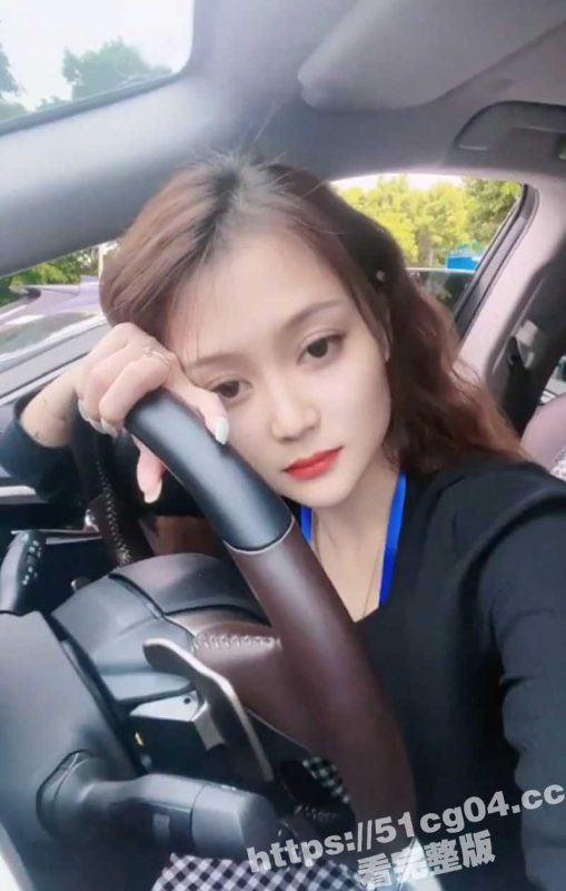 东莞常平反差少妇王文晓 特别钟爱约炮 现在化名娜娜 常年混迹夜场夜夜笙歌 天天被不同的人爆操-51吃瓜网