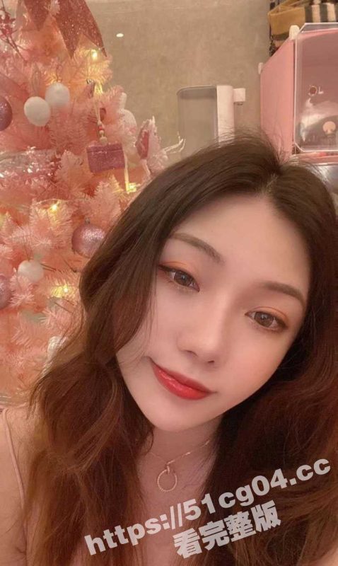 公司聚会拿下闷骚同事！女神范十足 见到大屌秒变母狗 口爆内射一样一次-51吃瓜网