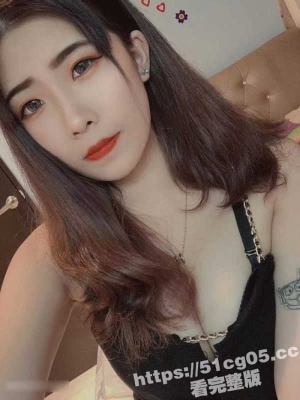 白嫩熟女少妇 老公不在居家自拍 展示无毛馒头穴 高颜值大奶的性感骚妇 寂寞难耐网上到处约炮-51吃瓜网