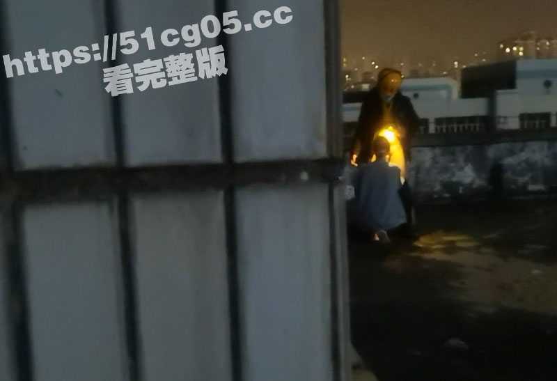 极品反差人妻小母狗 欢欢 热爱户外露出更爱3P无套三通！还会全裸接收外卖为外卖小哥口爆毒龙！-51吃瓜网