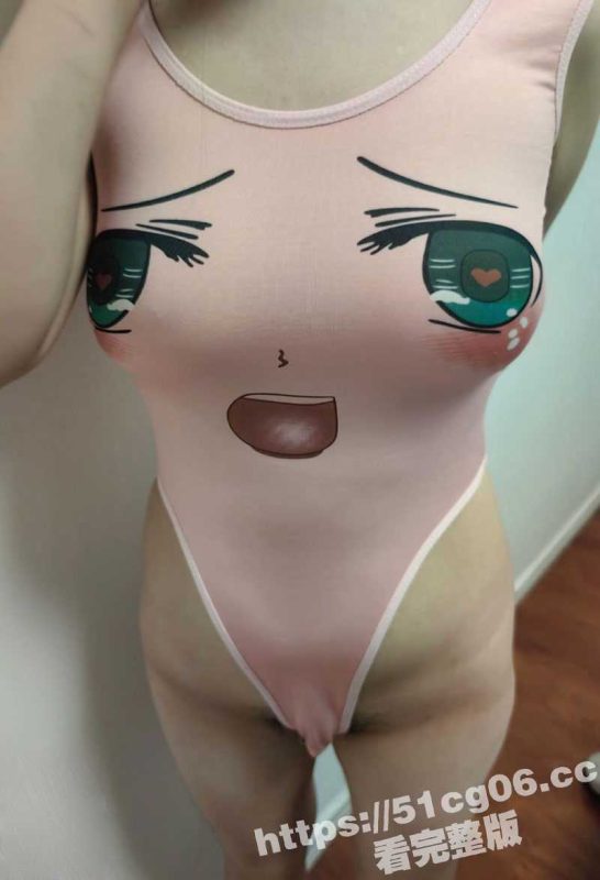 我的极品租客少女 无力还款租金只能肉偿！穿着我为她精心准备的连体内衣 用无袜嫩足为我足交！-51吃瓜网