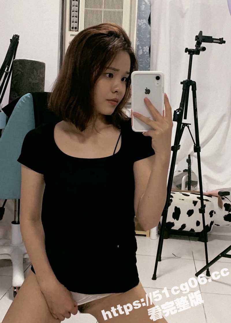 被调教成母狗的台湾嫩妹 日常金主爸爸秘密训练扣逼玩穴淫荡自拍视频! - 51吃瓜网-51吃瓜网