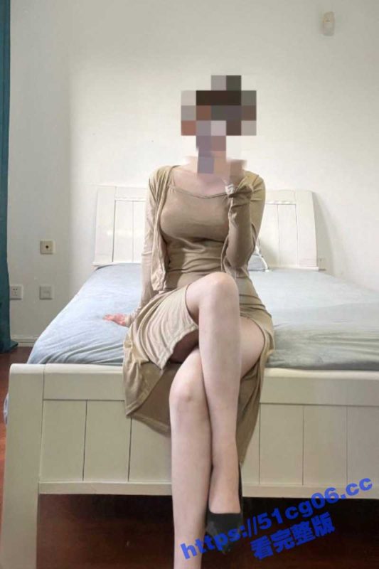 大学生女租客肉偿抵租金 和黑丝租客炮火连天的一天 各种姿势应有尽有-51吃瓜网