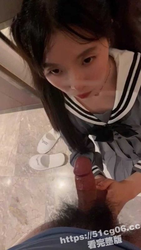 超嫩的双马尾小母狗 小小年纪就这么放荡 身材完美翘臀美腿 浑身上下都是白皙粉嫩的 爆操白嫩小穴插得嗷嗷叫-51吃瓜网