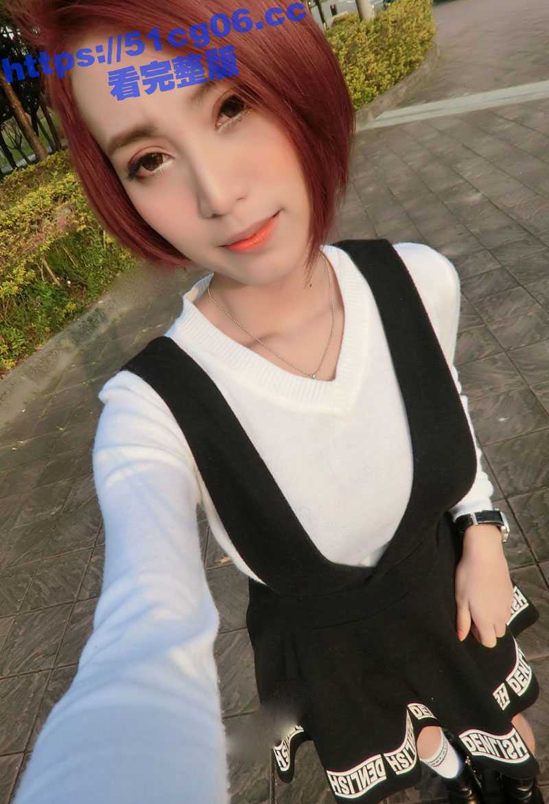 台中美女模特 目前为台北某专柜柜姐 在与眼镜男友爱爱之时被拍下性爱影片 恋爱脑的女主被渣男发片炫耀! - 51吃瓜网-51吃瓜网