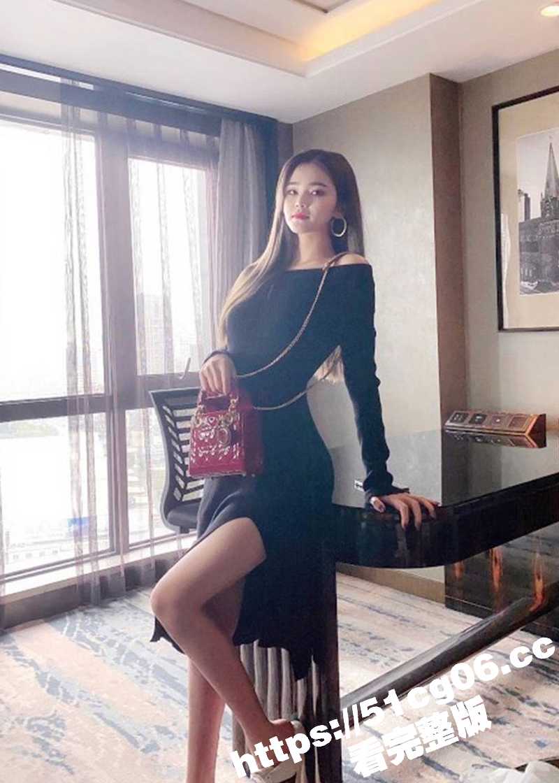 深圳健身教练 白芸 只要办健身卡就可以免费送炮一次 特别沉迷无套群交 私生活极其淫乱！ - 51吃瓜网-51吃瓜网