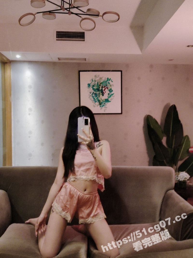 重庆江北外围 汐汐 携闺蜜玩双飞 被有黑人血统的大鸡吧猛干暴插 视觉盛宴不可错过！ - 51吃瓜网-51吃瓜网