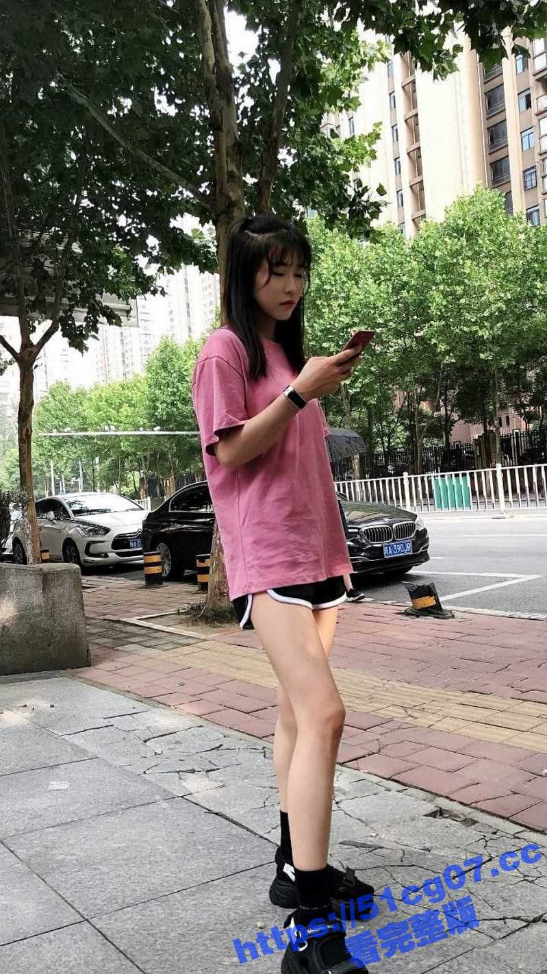 西安在职小学老师 青春靓丽的外表下 内心却是淫荡的骚母狗 跟炮友在酒店疯狂抽插 对白精彩刺激! - 51吃瓜网-51吃瓜网