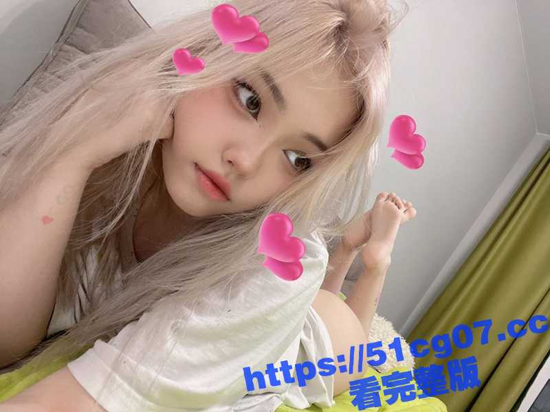 上海母狗群里的骚货 皮肤白嫩肥臀细腰 尤其这大屁股操起来一定很爽啊 这身材真欠干啊-51吃瓜网