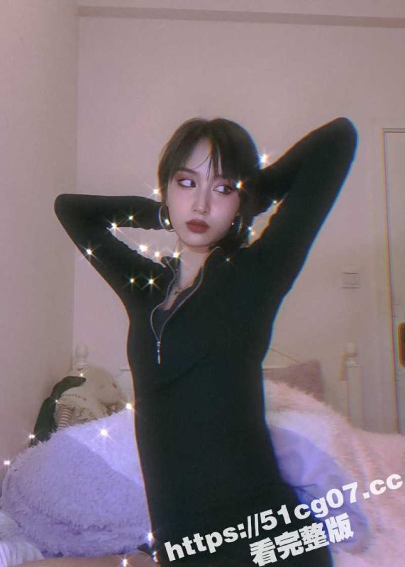 高冷超模女神 箐箐 超大尺度啪啪自拍 反差婊高冷又淫荡!屌丝得不到的女神 私下却是金主的骚母狗-51吃瓜网